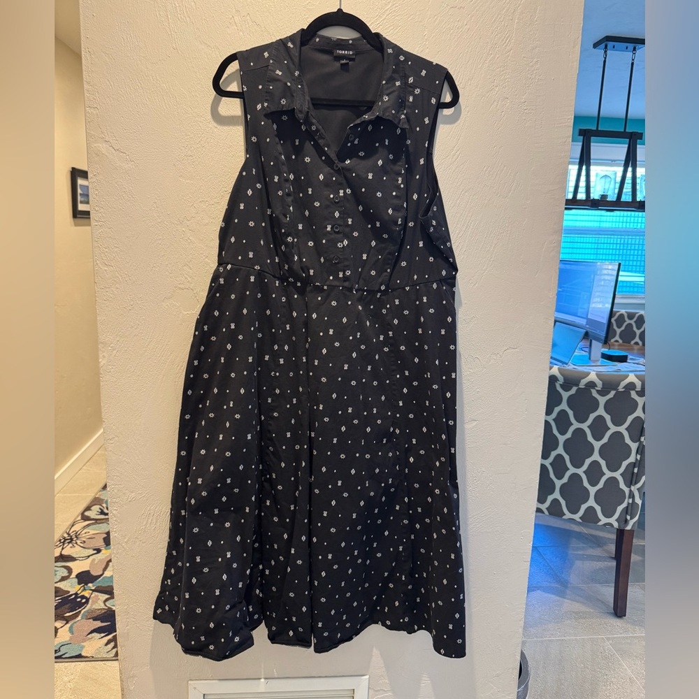 Torrid Black and White Button-Up Midi Dress